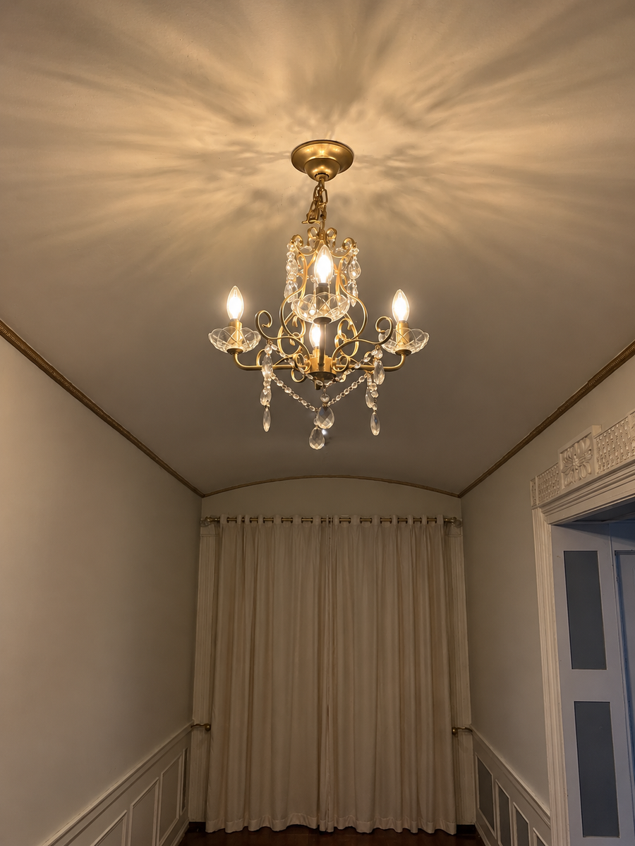 Wood branch pendant light